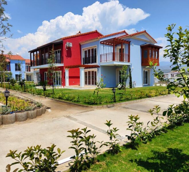 New townhouse 100 m from beach in Fethiye